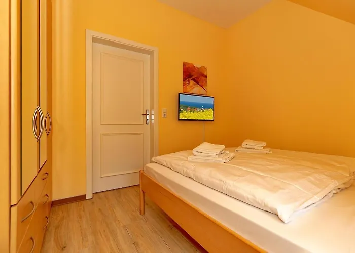 Dünenschloss Dünenschloss 2-25 * Ostseebad Kühlungsborn